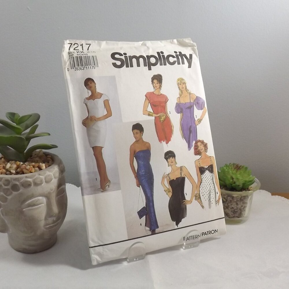 Simplicity Sewing Pattern 7217 Misses Fitted Lined Dress with Variations